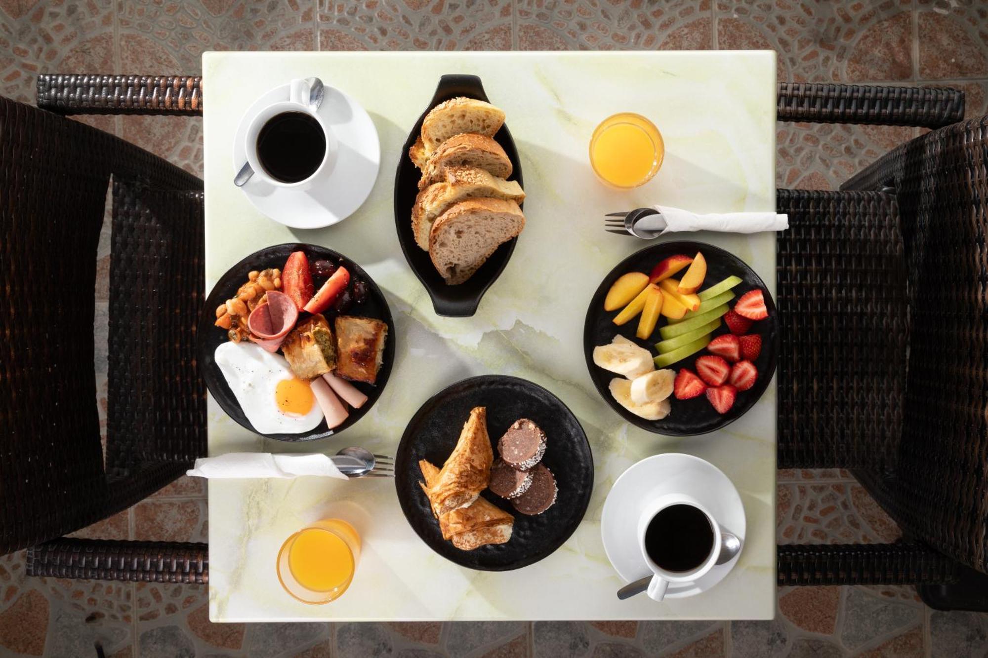 Bella Vista Beach Hotel 바니체스 외부 사진