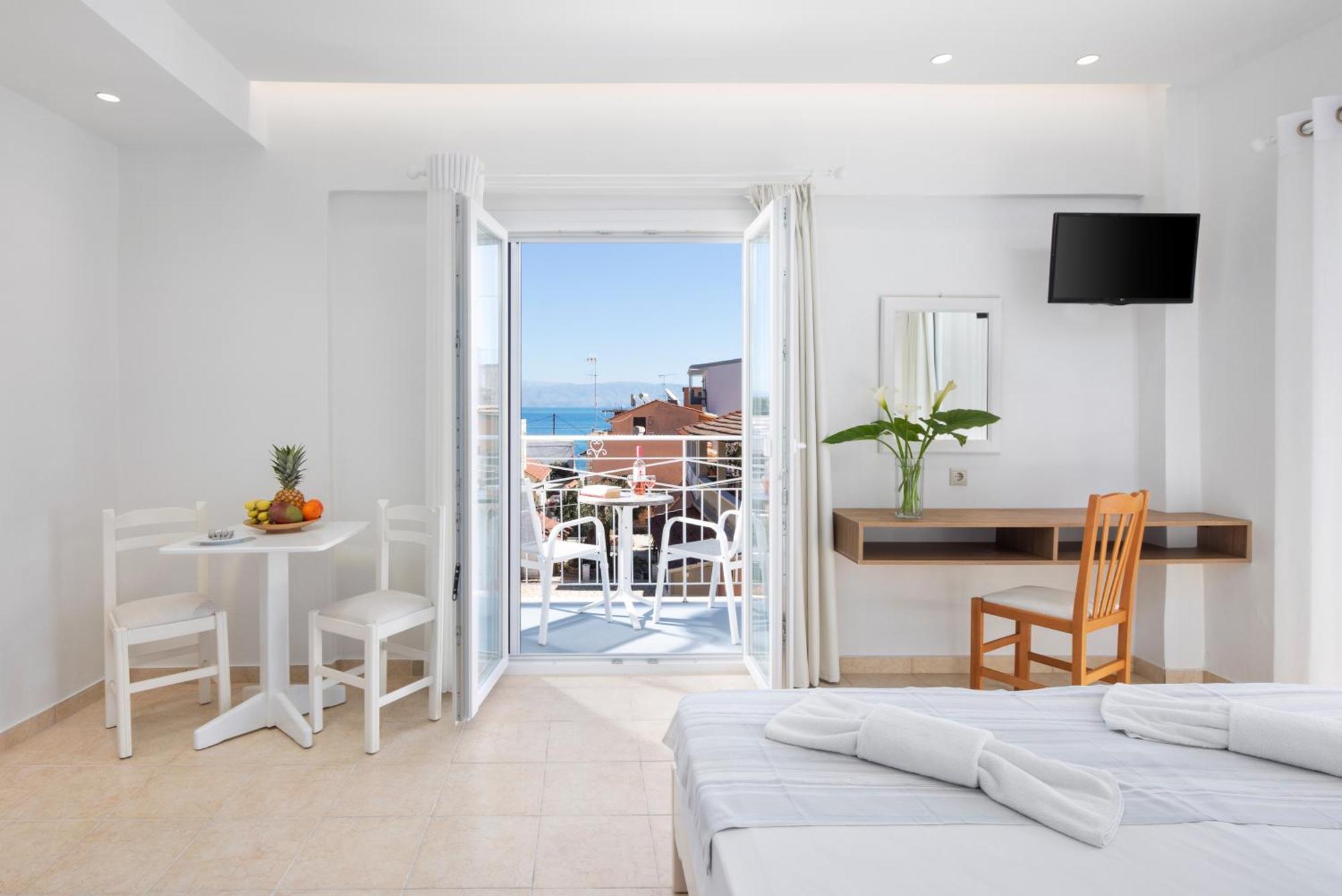 Bella Vista Beach Hotel 바니체스 외부 사진