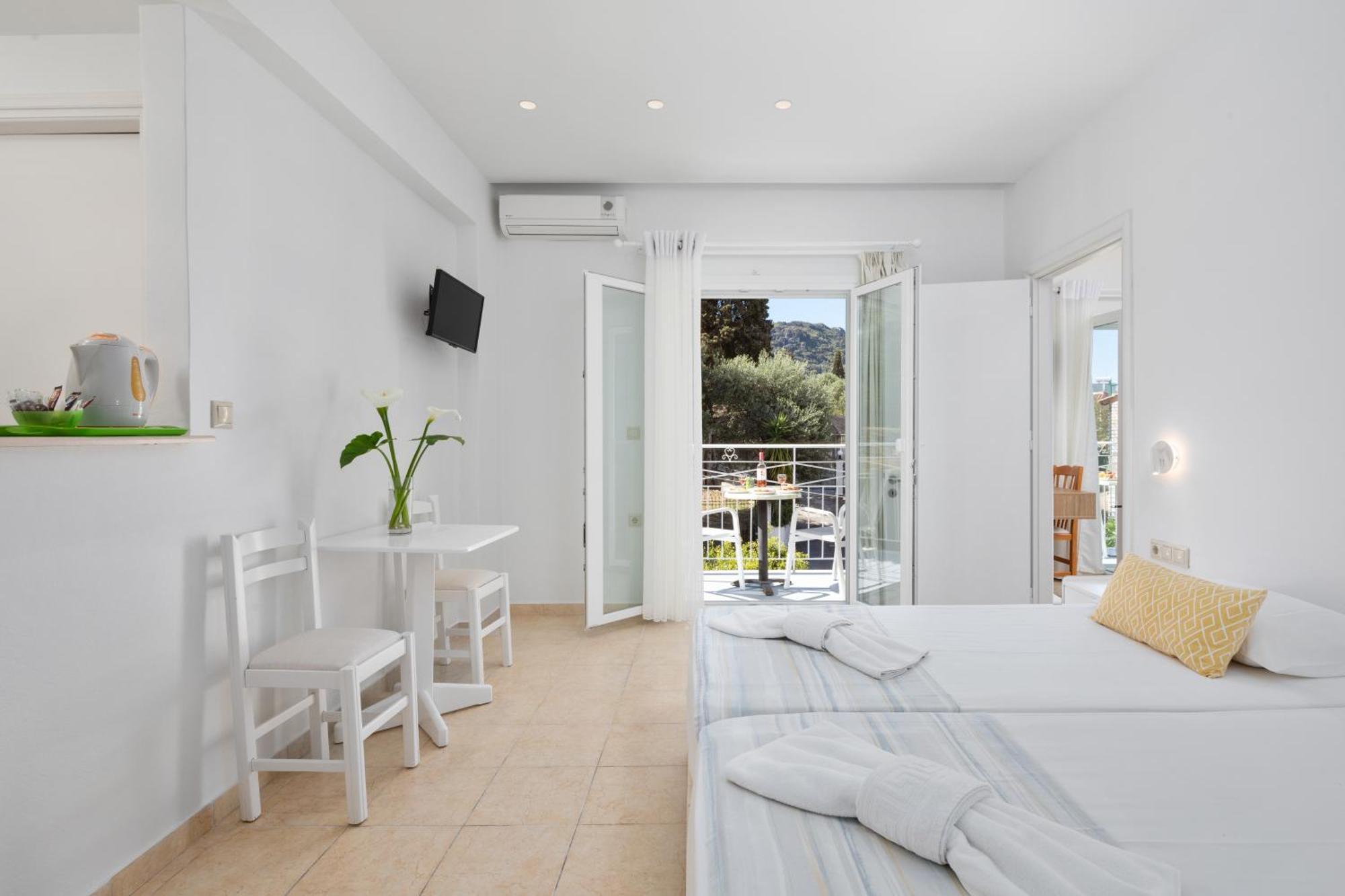 Bella Vista Beach Hotel 바니체스 외부 사진