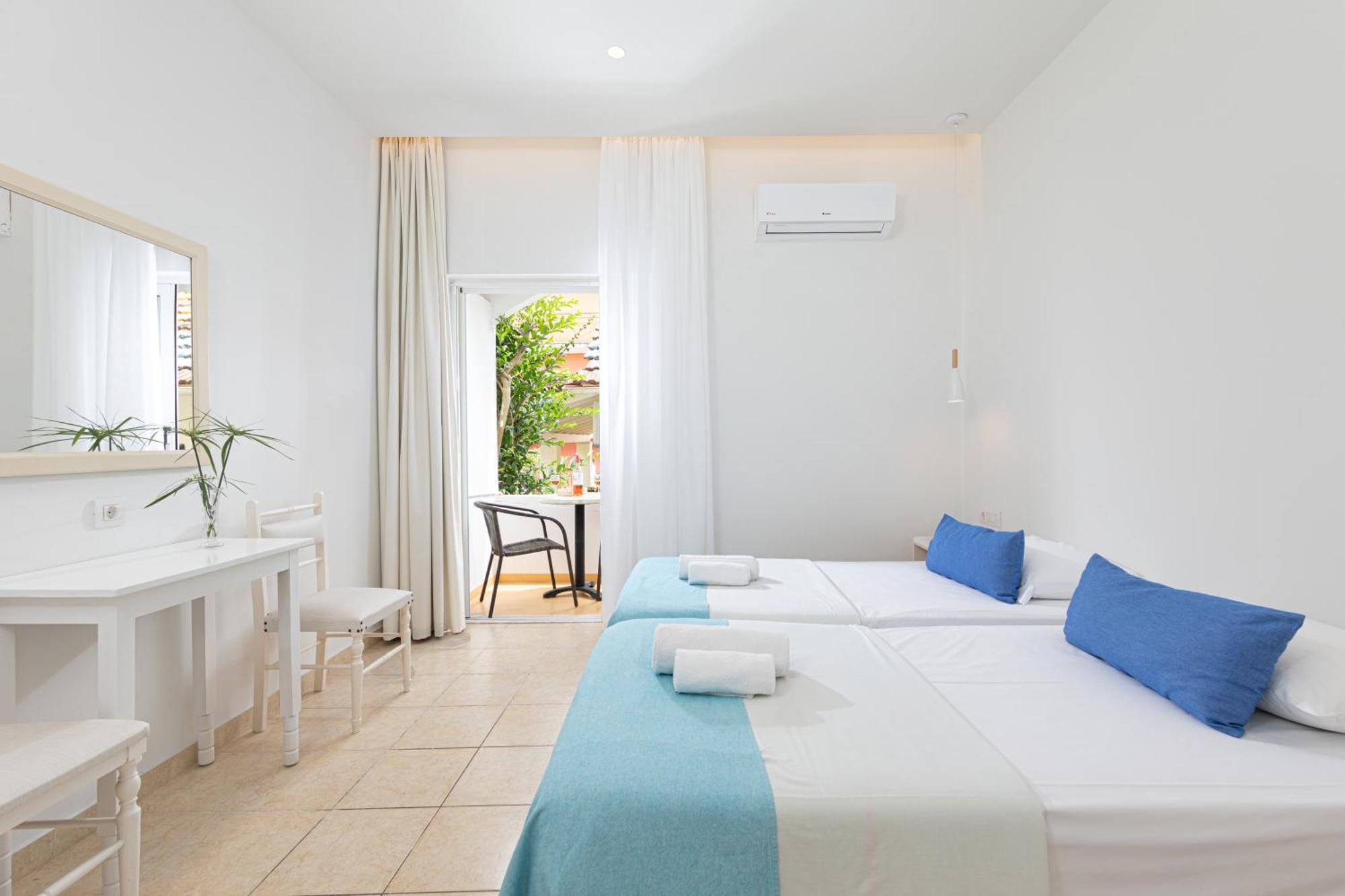 Bella Vista Beach Hotel 바니체스 외부 사진